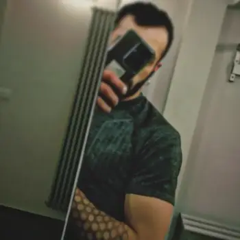 Accompagnatore gigolo Bender