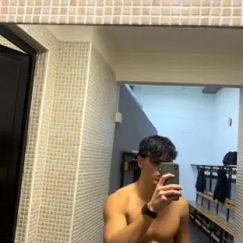 Accompagnatore gigolo Francesco 